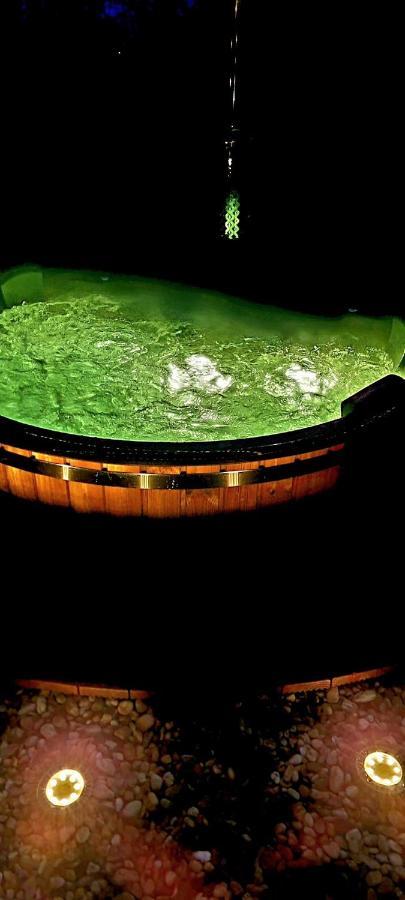 Kuca Za Odmor Malia Sa Spa Hot Tub Jacuzzijem - Nice And Cozy - Free Tickets To All City Attractions Ðurđevac Buitenkant foto